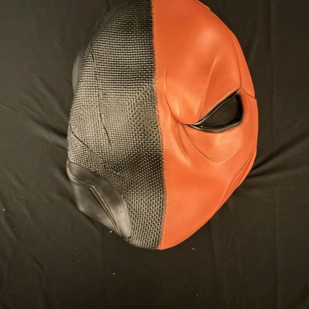 Deathstroke Latex Mask High Quality, Adjustable, Halloween Cosplay Black/Orange